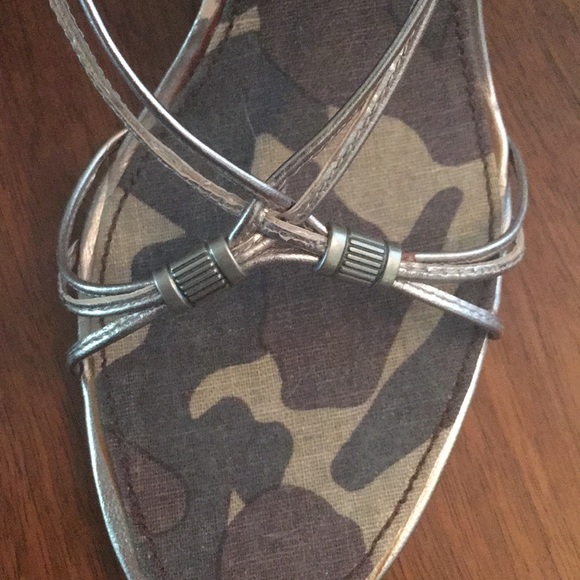 NEW Nine West Silver Strappy Heels ❤️👡❤️ - Picture 2 of 7